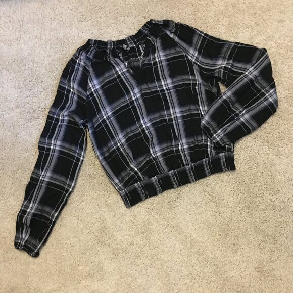 Black & White Plaid Rayon Ruch Waist Crop Top - Picture 11 of 15